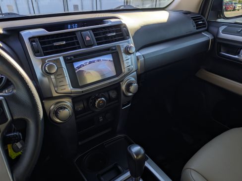 Used 2018 Toyota 4Runner SR5 image 29