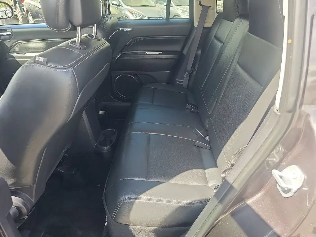 Used 2017 Jeep Compass High Altitude FWD image 18