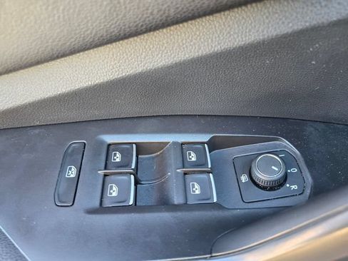 Used 2025 Volkswagen Jetta S FWD image 36