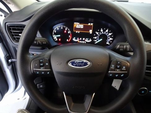 Used 2020 Ford Escape S image 5