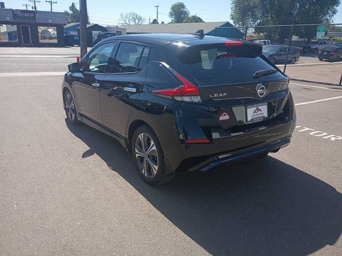 Used 2018 Nissan Leaf SL w/ SL Technology Package FWD image 5