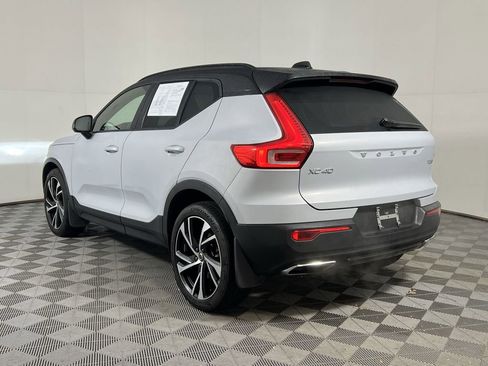 Used 2020 Volvo XC40 T5 R-Design image 6