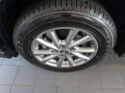 Certified 2025 MAZDA CX-5 AWD 2.5 S w/ Preferred Package image 9