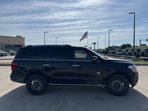 Used 2024 Ford Expedition King Ranch AWD/4WD image 17
