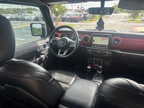 Used 2022 Jeep Gladiator Rubicon w/ LED Lighting Group AWD/4WD image 26