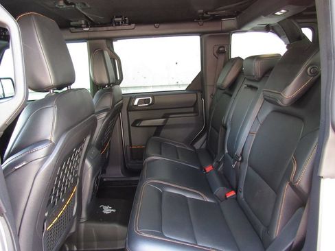 Used 2024 Ford Bronco Badlands AWD/4WD image 15