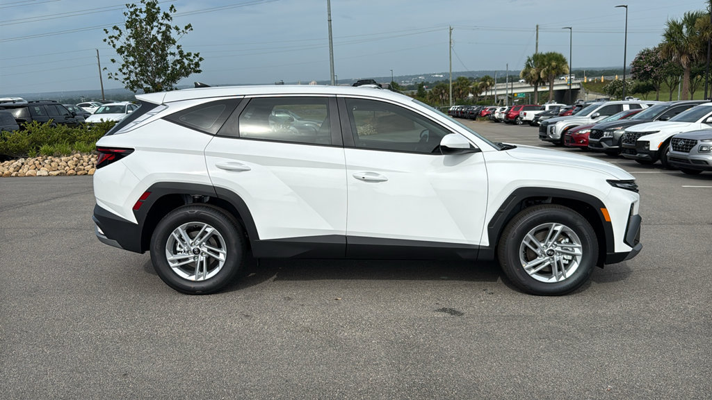 New 2026 Hyundai Tucson SE FWD image 8