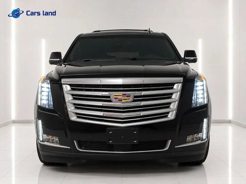 Used 2019 Cadillac Escalade Platinum AWD/4WD image 7