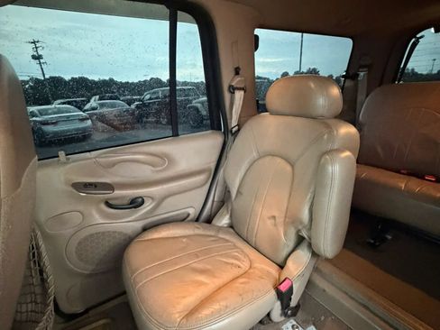 Used 1998 Ford Expedition 4WD image 24