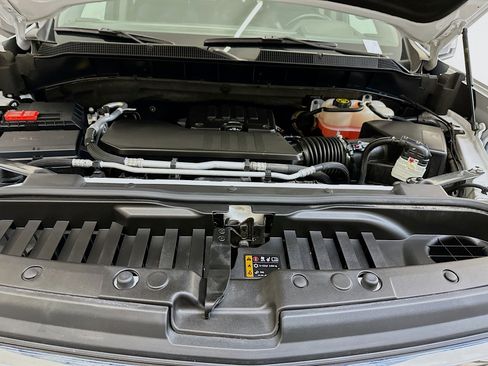 Used 2023 Chevrolet Silverado 1500 LT image 34