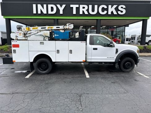 Used 2019 Ford F550 4x4 Regular Cab Super Duty image 4