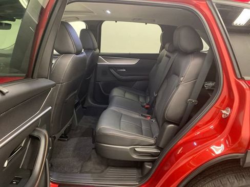 Used 2025 MAZDA CX-70 3.3 Turbo w/ Preferred Package AWD/4WD image 21