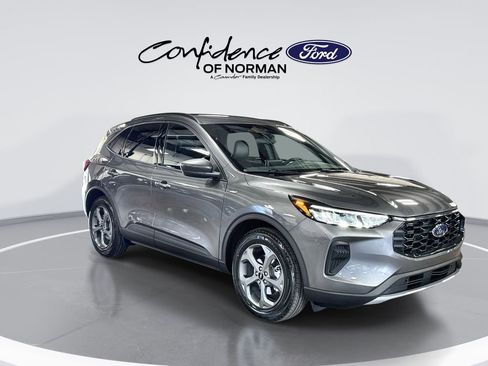 New 2026 Ford Escape ST-Line w/ Cold Weather Package FWD image 11