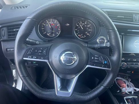 Used 2020 Nissan Rogue SL AWD/4WD image 13