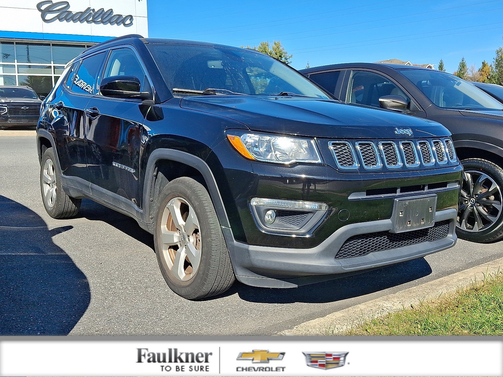 Used 2018 Jeep Compass Latitude w/ Popular Equipment Group AWD/4WD image 1