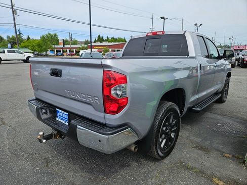 Used 2014 Toyota Tundra Limited w/ Limited Premium Package AWD/4WD image 5