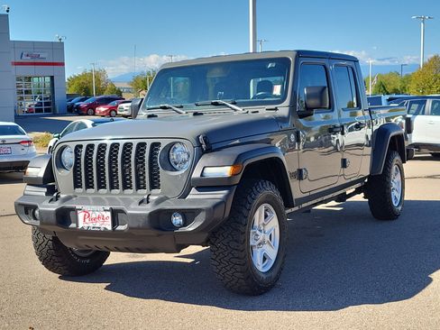 Used 2020 Jeep Gladiator Sport w/ Quick Order Package 24S image 4