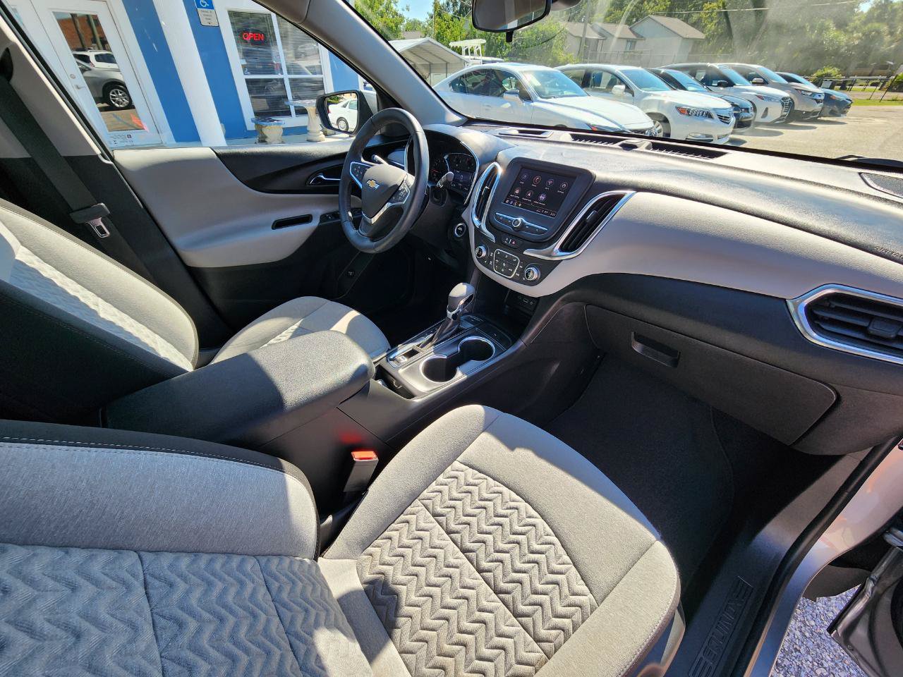 Used 2024 Chevrolet Equinox LT w/ Driver Convenience Package AWD/4WD image 26