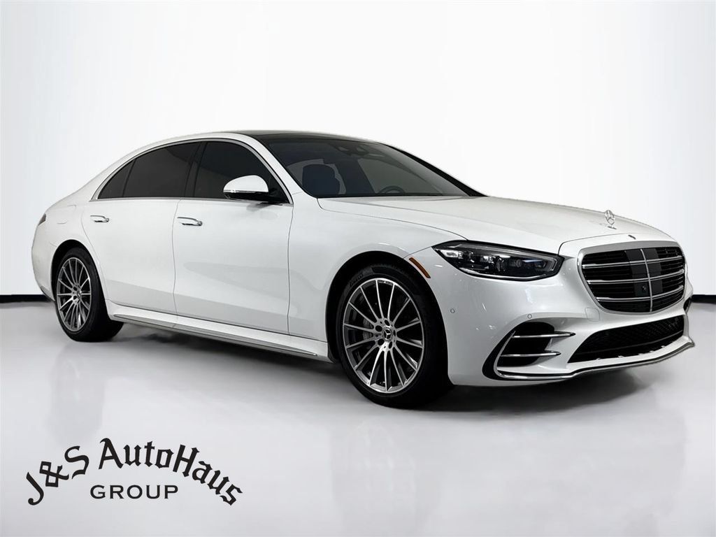 Used 2025 Mercedes-Benz S 580 4MATIC Sedan w/ AMG Line Package image 1
