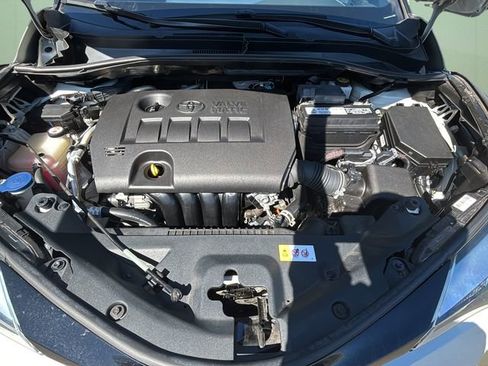 Used 2021 Toyota C-HR XLE image 12