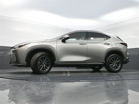 Used 2024 Lexus NX 250 250 Premium image 27