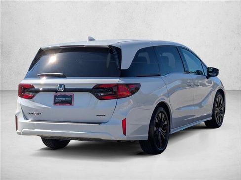 Used 2026 Honda Odyssey Sport-L image 5