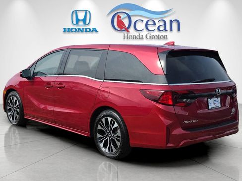 Used 2025 Honda Odyssey Elite image 5