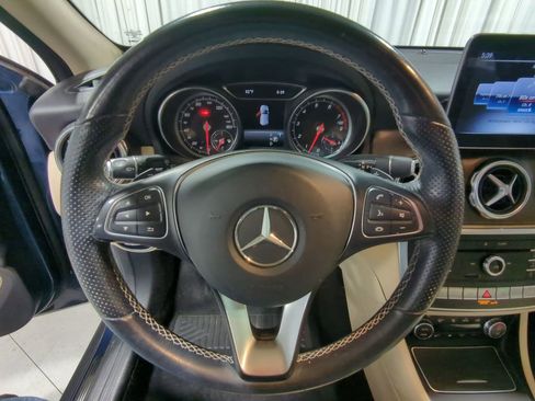 Used 2019 Mercedes-Benz GLA 250 4MATIC image 28