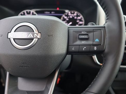 Certified 2025 Nissan Rogue SV AWD/4WD image 20