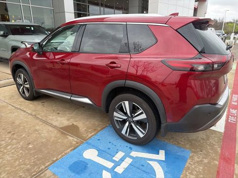 Used 2023 Nissan Rogue SL image 9