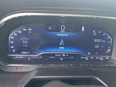 Used 2024 Chevrolet Suburban Premier image 28