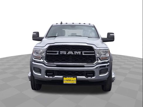 Used 2024 RAM 4500 Tradesman w/ Chrome Appearance Group AWD/4WD image 2