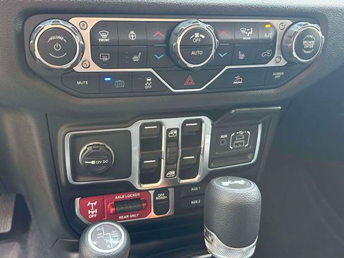 Used 2025 Jeep Wrangler Unlimited Sport S 4xe AWD/4WD image 25
