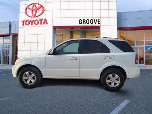 Used 2006 Kia Sorento 2WD image 2