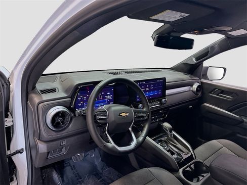New 2024 Chevrolet Colorado LT w/ LT Convenience Package II image 10