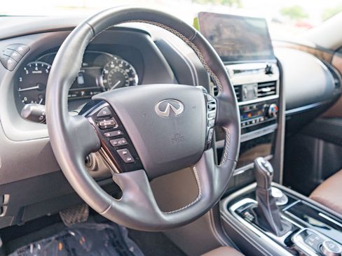Certified 2024 INFINITI QX80 Premium Select w/ Cargo Package AWD/4WD image 8