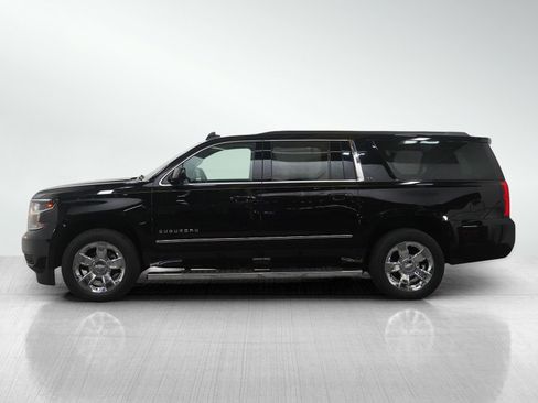 Used 2016 Chevrolet Suburban LT w/ LT Signature Package image 2