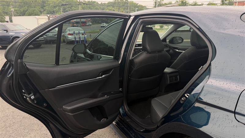 Used 2019 Toyota Camry XSE FWD image 42