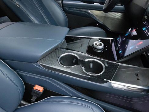 Used 2025 Cadillac Escalade IQ Luxury 2 image 28