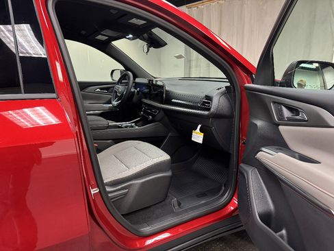 New 2026 Chevrolet Traverse LT w/ LPO, Floor Liner Package image 19