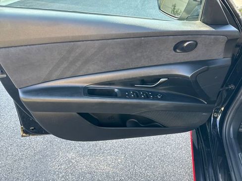 Used 2022 Hyundai Elantra N w/ Preferred Accessory Package FWD image 10