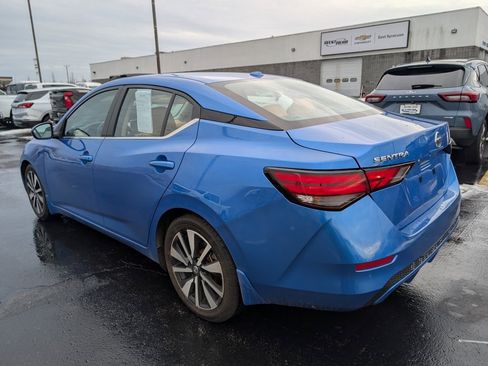 Used 2022 Nissan Sentra SV w/ SV Premium Package image 5