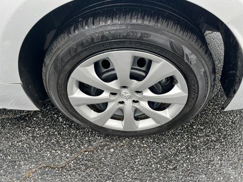 Used 2025 Toyota Corolla LE image 23