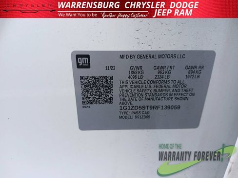 Used 2024 Chevrolet Malibu LT FWD image 11