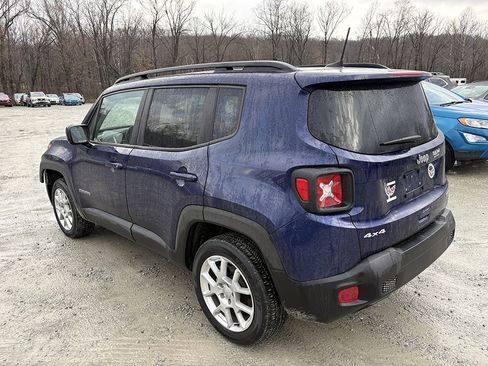 Used 2021 Jeep Renegade Latitude w/ Convenience Group image 3