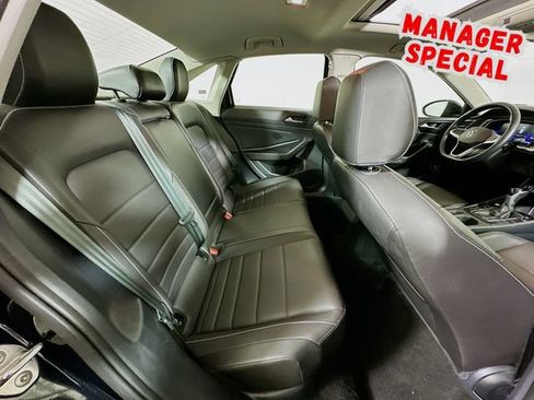 Used 2024 Volkswagen Jetta SE FWD image 26