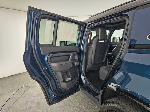New 2026 Land Rover Defender 110 OCTA image 16