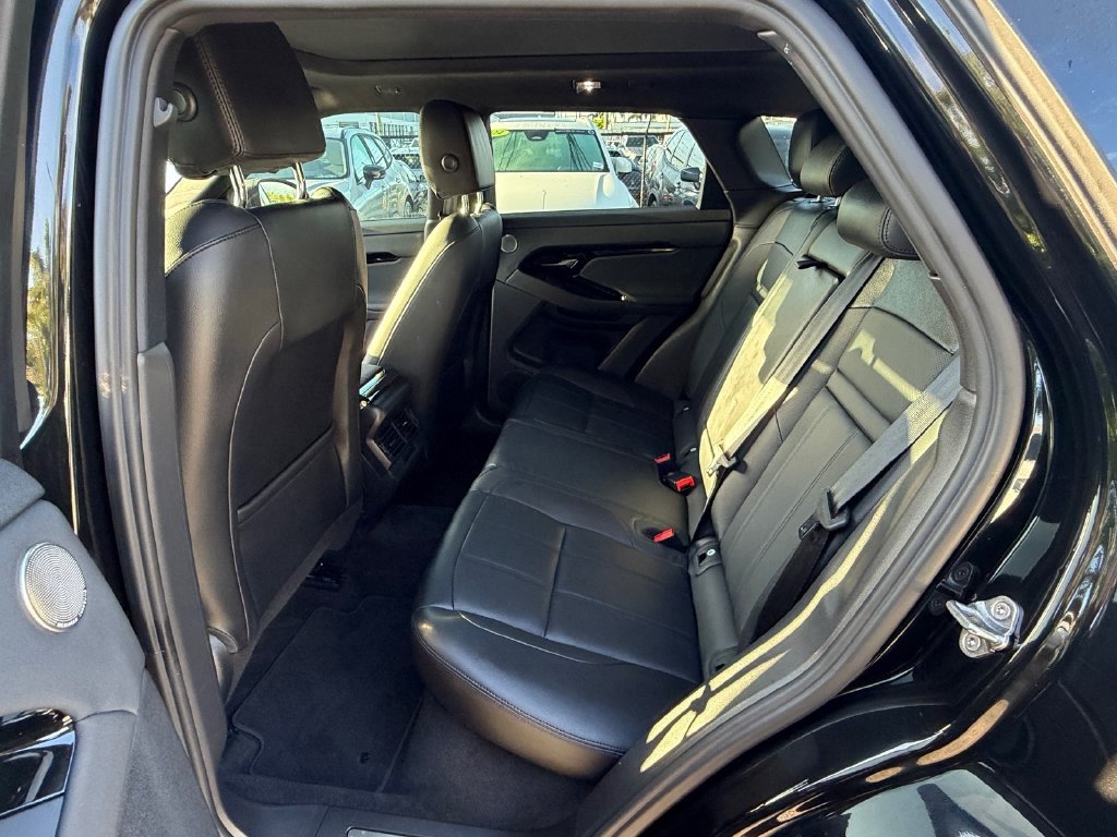Used 2024 Land Rover Range Rover Evoque Dynamic SE AWD/4WD image 15