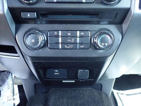 Used 2016 Ford F150 XLT AWD/4WD image 17