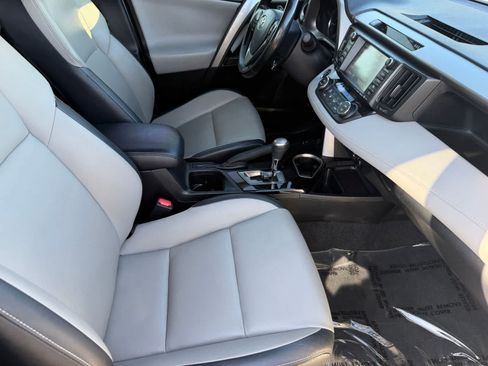 Used 2018 Toyota RAV4 Limited w/ Advanced Technology Package AWD/4WD image 11